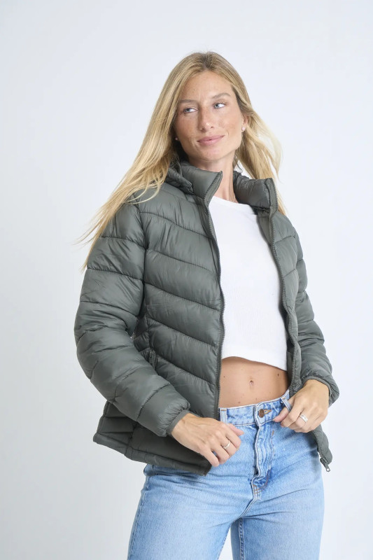 Campera Dama capucha desmontable